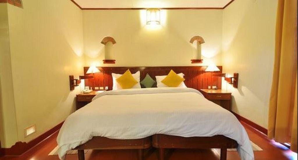 Bth Sarovaram Kochi Room photo