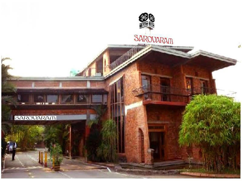Bth Sarovaram Kochi Exterior photo