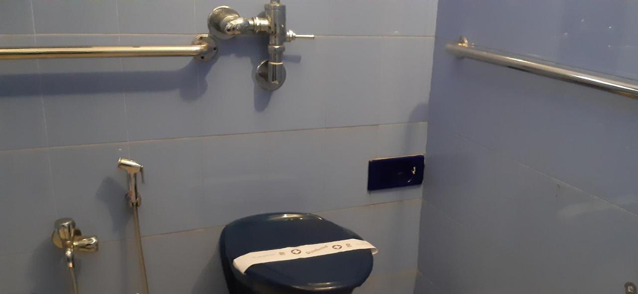 Bth Sarovaram Kochi Exterior photo